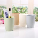 Creative Plastic Couple Toothbrush Wash Cup