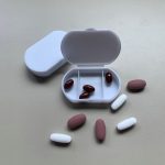 3 compartment daily pill box