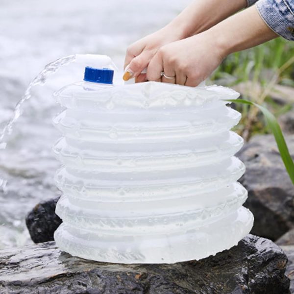 Outdoor portable foldable compressed water bucket