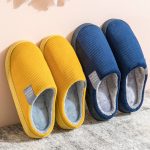 Solid-colored Plush Warm Slippers