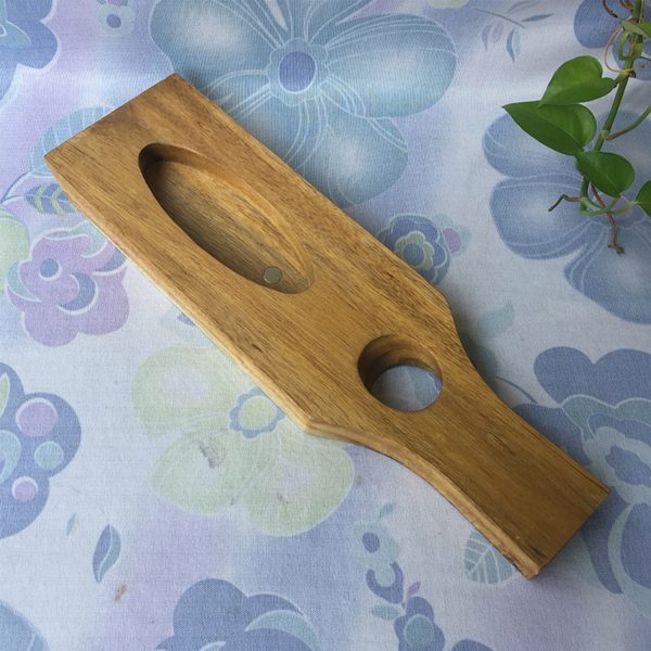 Wooden red wine bottle opener support seat