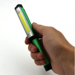 Mini pen flashlight