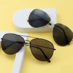 Adult metal pilot sunglasses