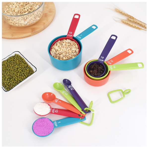 Plastic Measuring Cups and Spoons Set