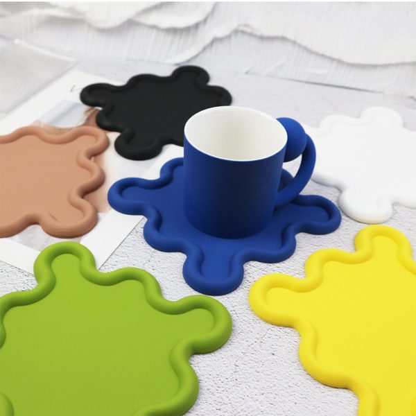 High temperature resistant thickened silicone coasters