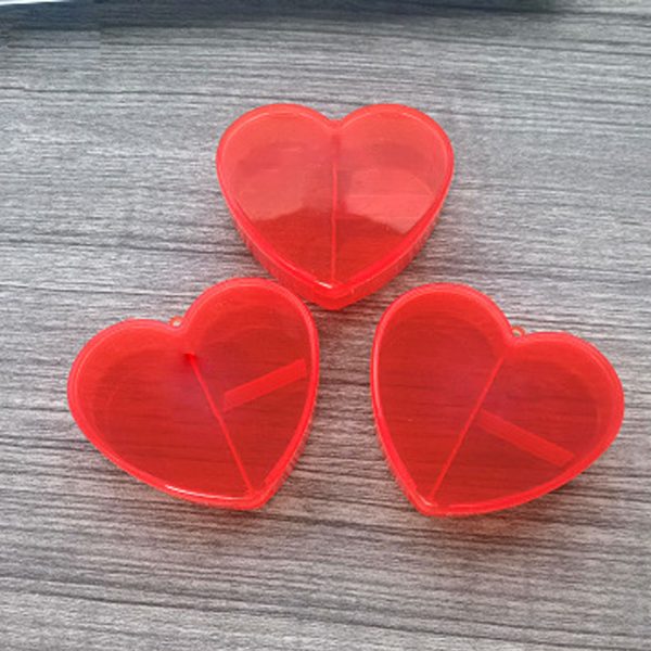 Mini Three Grid Heart-Shaped Portable Travel Medicine Box