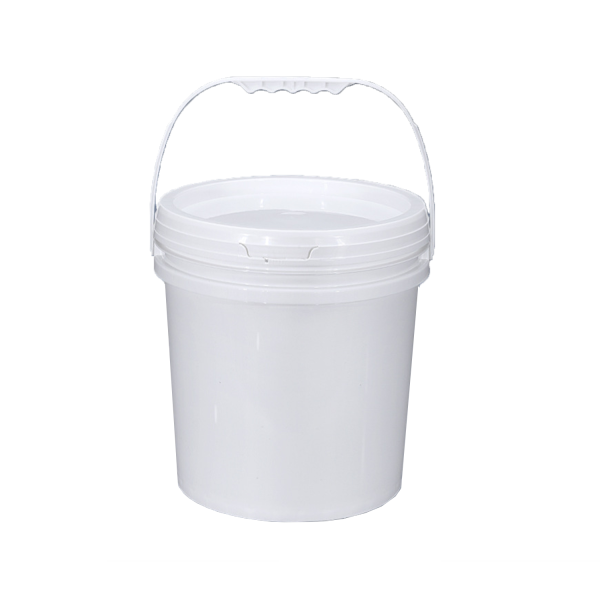 Sealed plastic bucket with lid