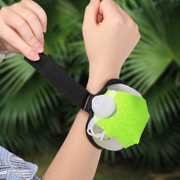 Sports Wearable Hands Free Silicone Portable Water Bottle