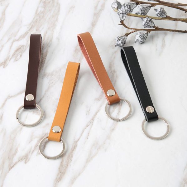 Creative retro leather keychain