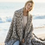 Half Flannel Leopardprint Air-conditioned Sofa Blanket