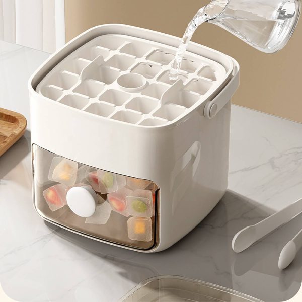 Portable Ice Cube Maker Box