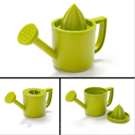 2-in-1 Watering Can-Shaped Manual Juicer