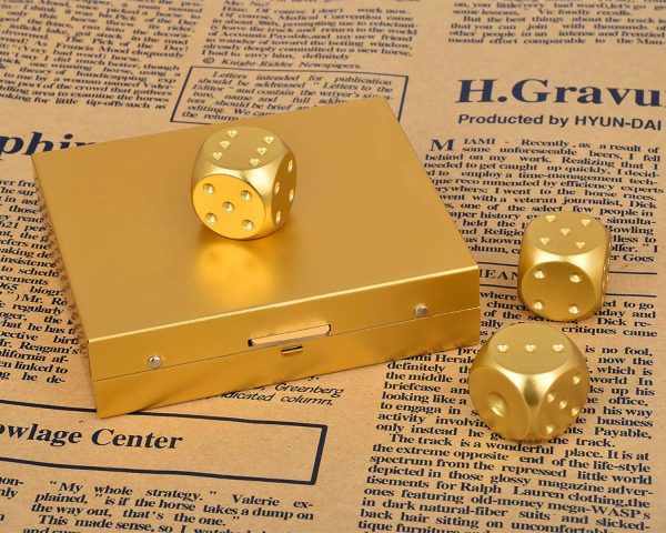 5 Pieces Aluminum Alloy Dice W/ Square Case