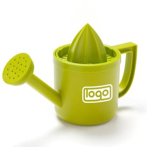 2-in-1 Watering Can-Shaped Manual Juicer