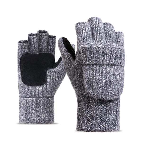 Wool and fleece gloves