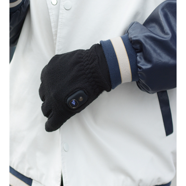 Heated gloves