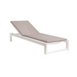Foldable Beach Lounger – Portable Outdoor Seat