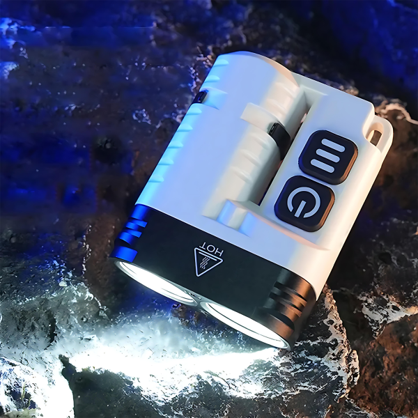 Outdoor Waterproof Aluminum Alloy Flashlight with Clip