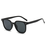 Women’s Outdoor Polarized UV Sunglasses w/ Square Frame