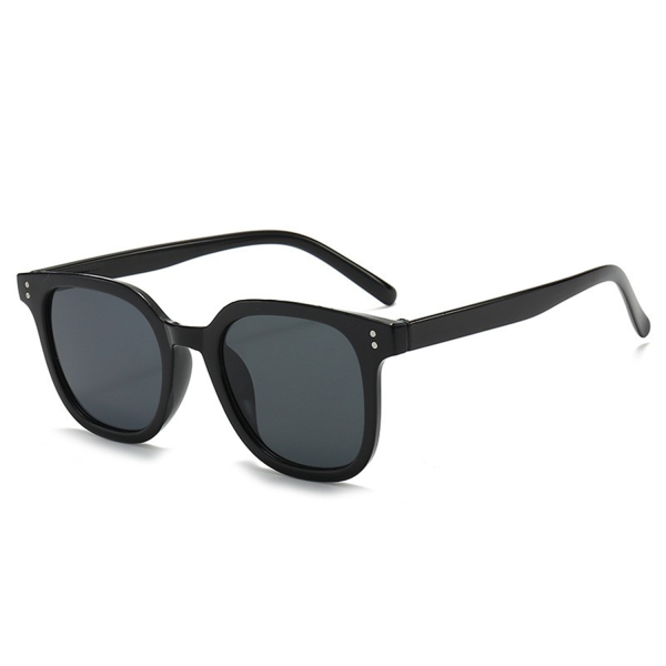 Women’s Outdoor Polarized UV Sunglasses w/ Square Frame